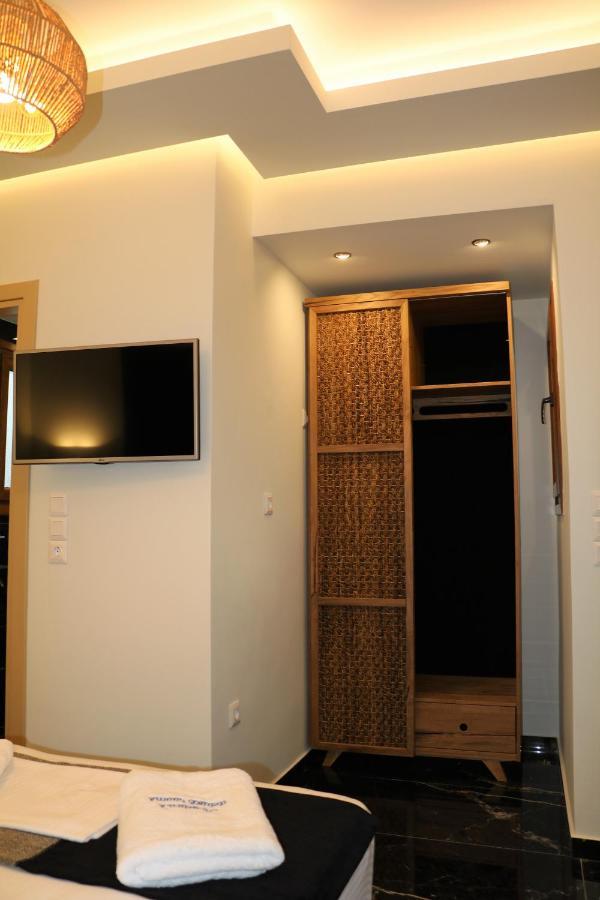 Angelica'S Deluxe Rooms In Adamas Екстер'єр фото