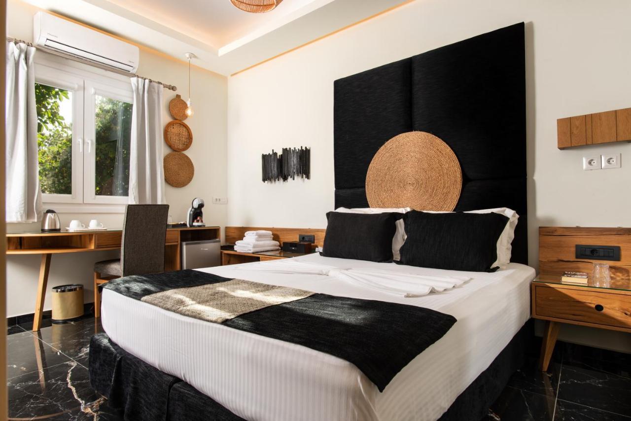 Angelica'S Deluxe Rooms In Adamas Екстер'єр фото